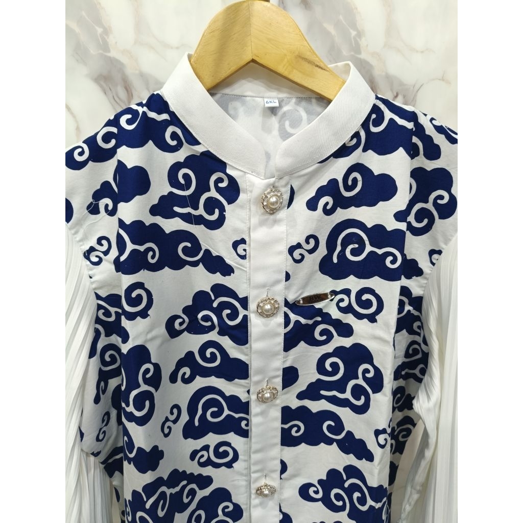 blus batik premium Mega mendung biru mix plisket premium