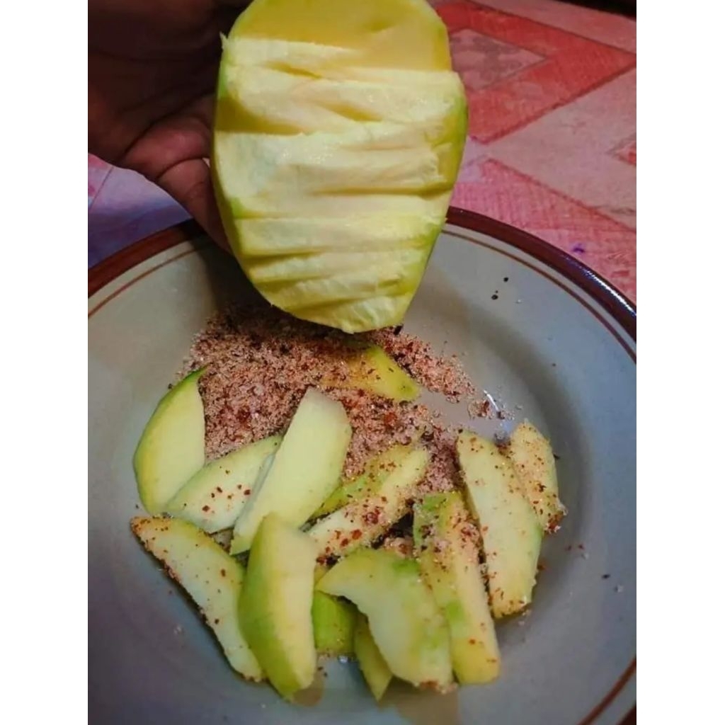 

mangga rujak 1 kg fress isi 3,4 buah mentah