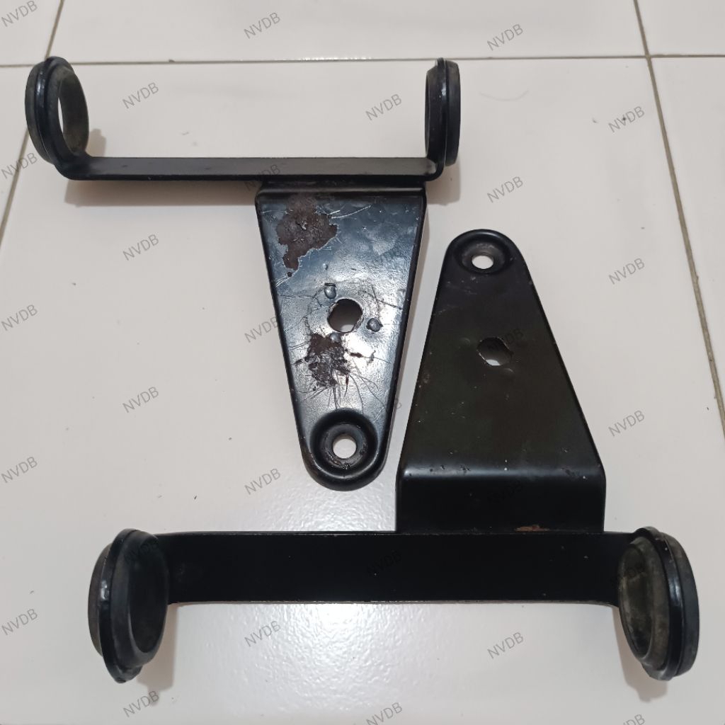 Bracket Headlamp Lampu Suzuki TS125 ORIGINAL