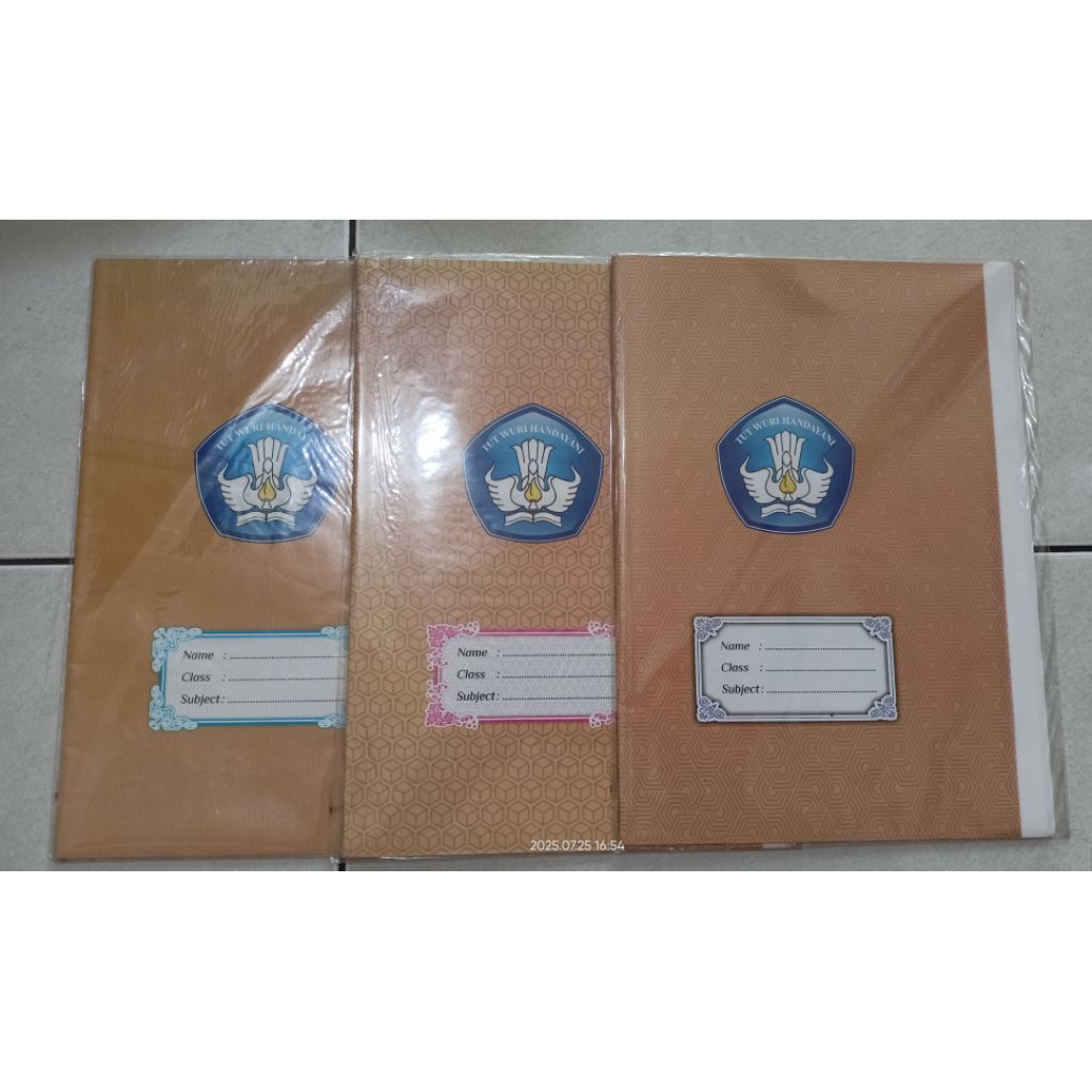 

SAMPUL BUKU KWARTI KRAF 70G (1BKS ISI 20 LEMBAR)