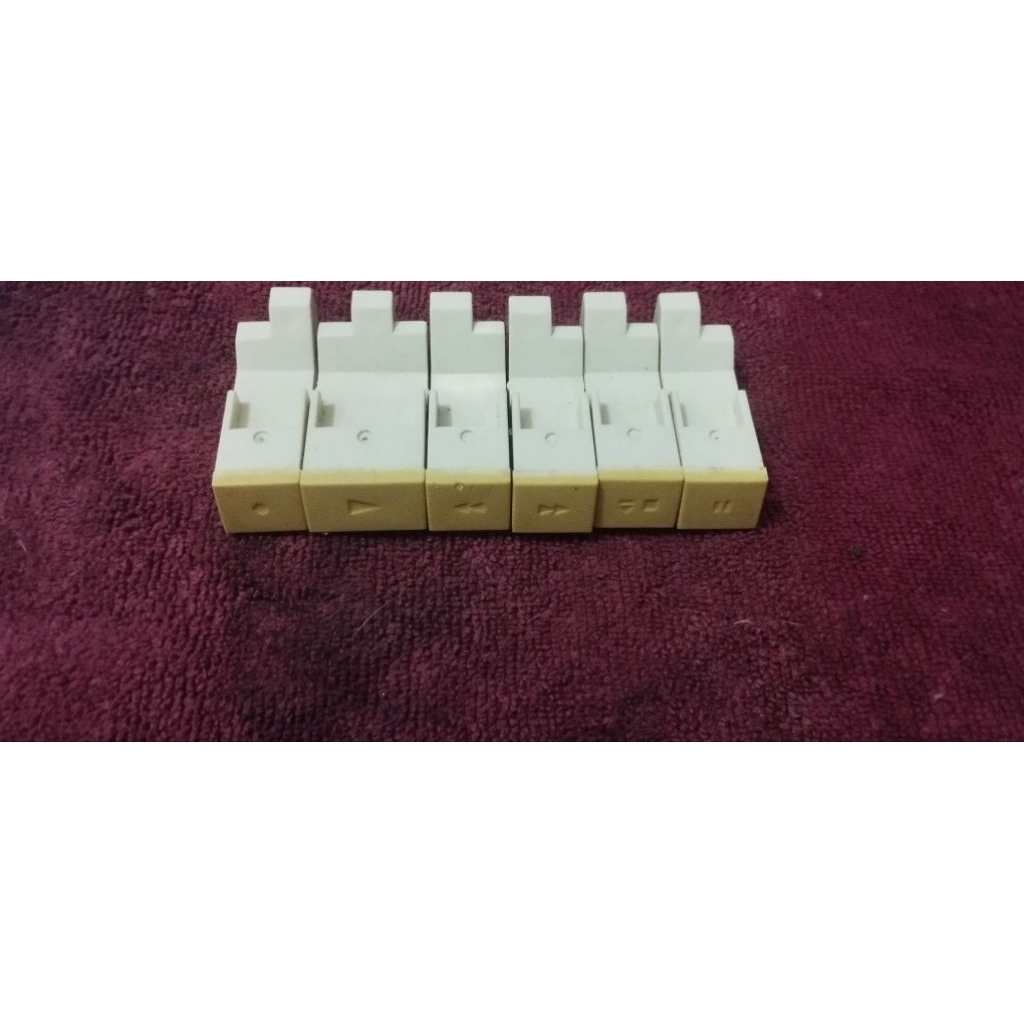 Tombol Mekanik player kaset Polytron boxer