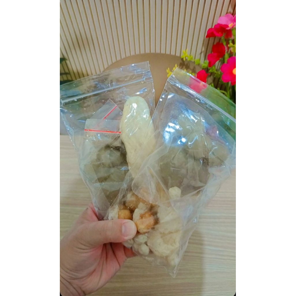 

Baso aci keju Mozzarella & Ayam Suwir