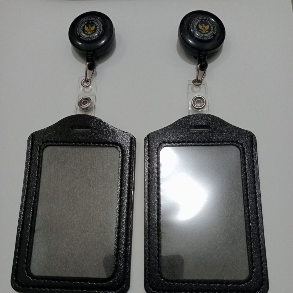 

yoyo id card holder logo KEMENIPAS