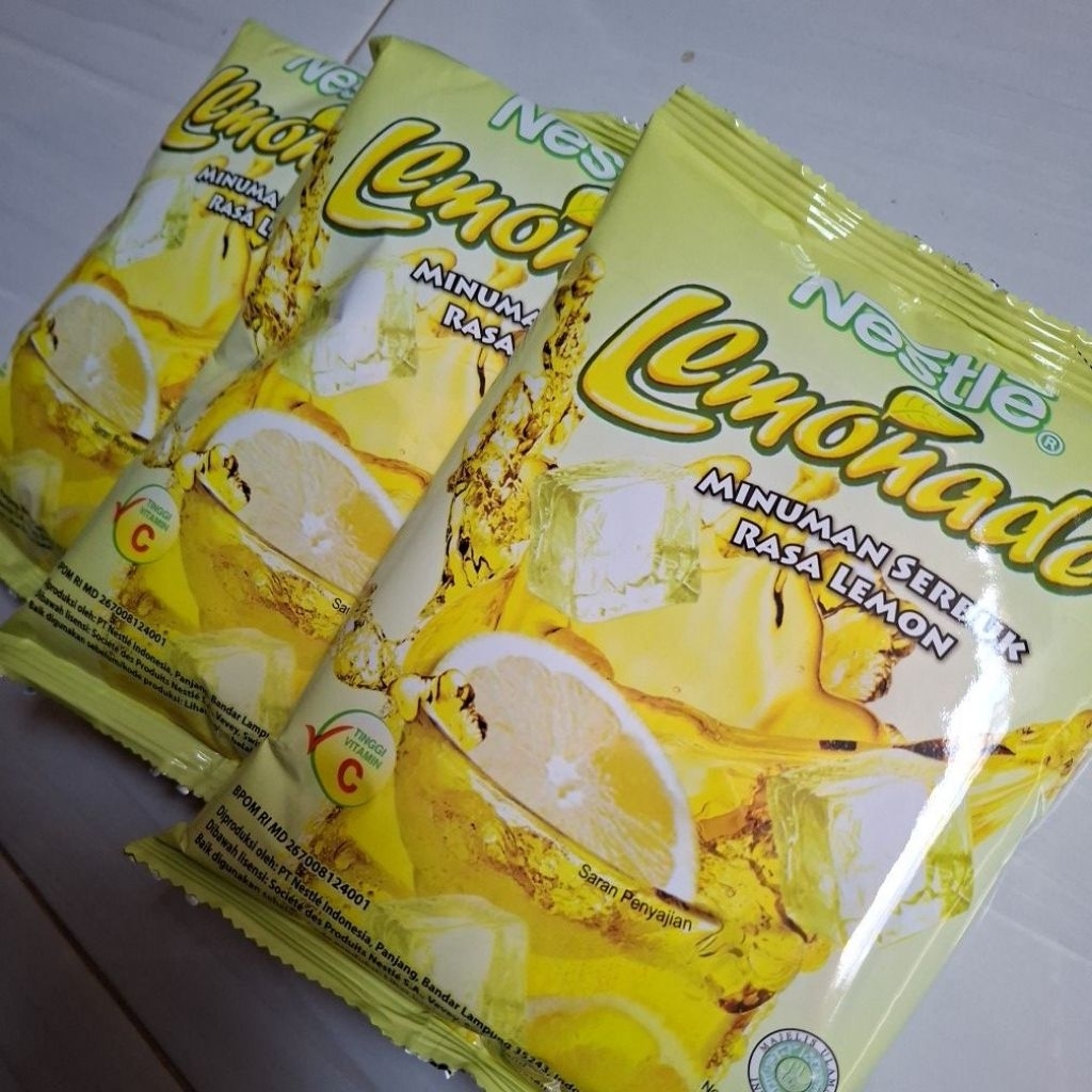 

Lemonade Nestle bubuk minuman rasa lemon 640 gram