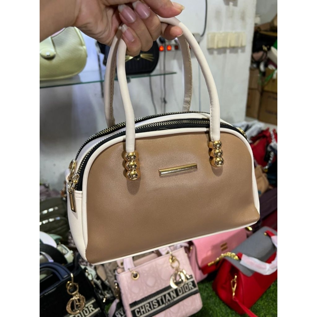 Tas pesta wanita mini