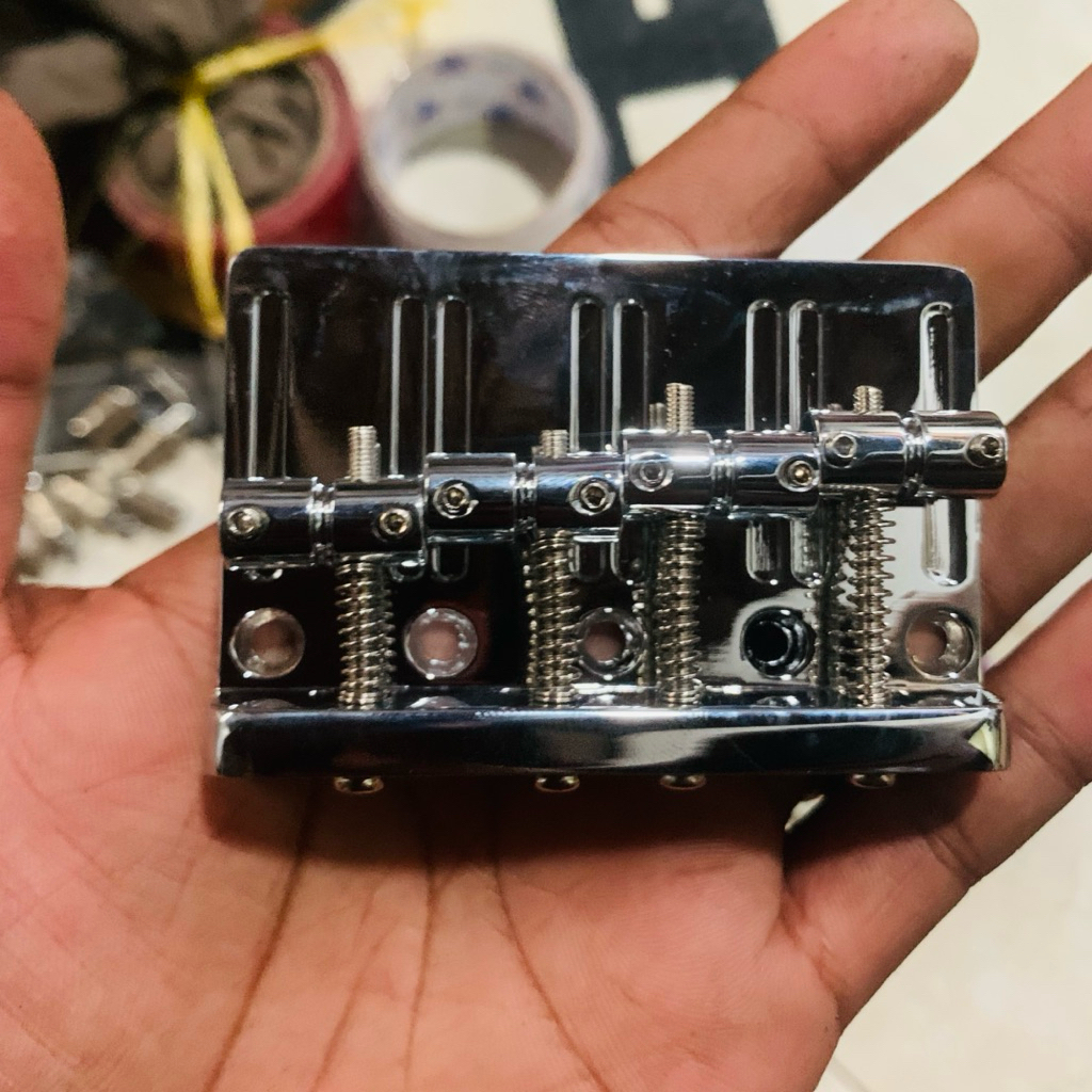 bridge bass 4string model deluxe original.