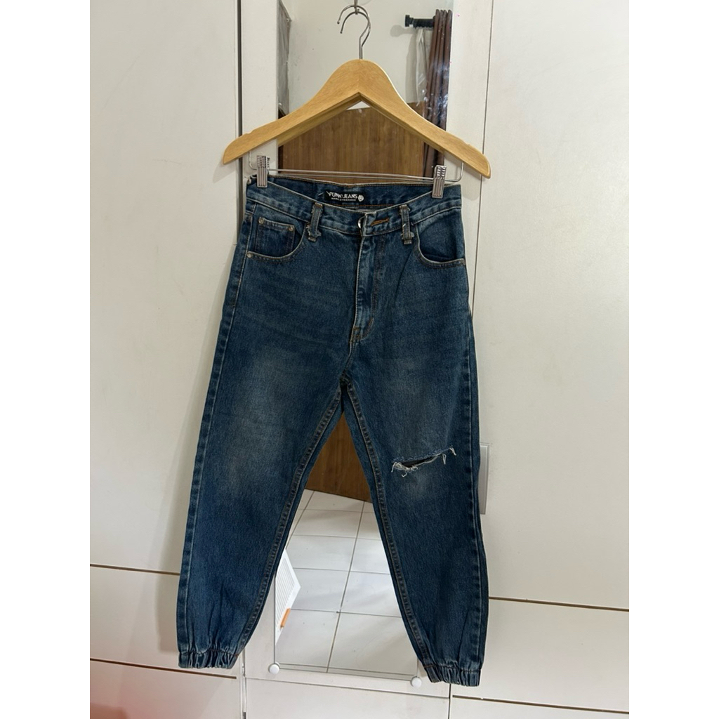 (Preloved) Celana jogger denim, jogger pants, jeans jogger.