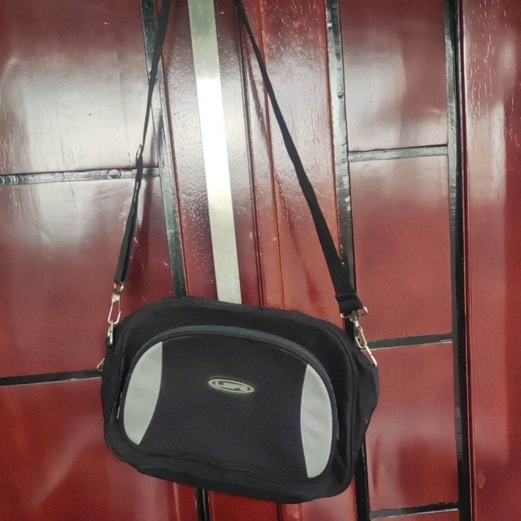 tas selempang laifa bekas