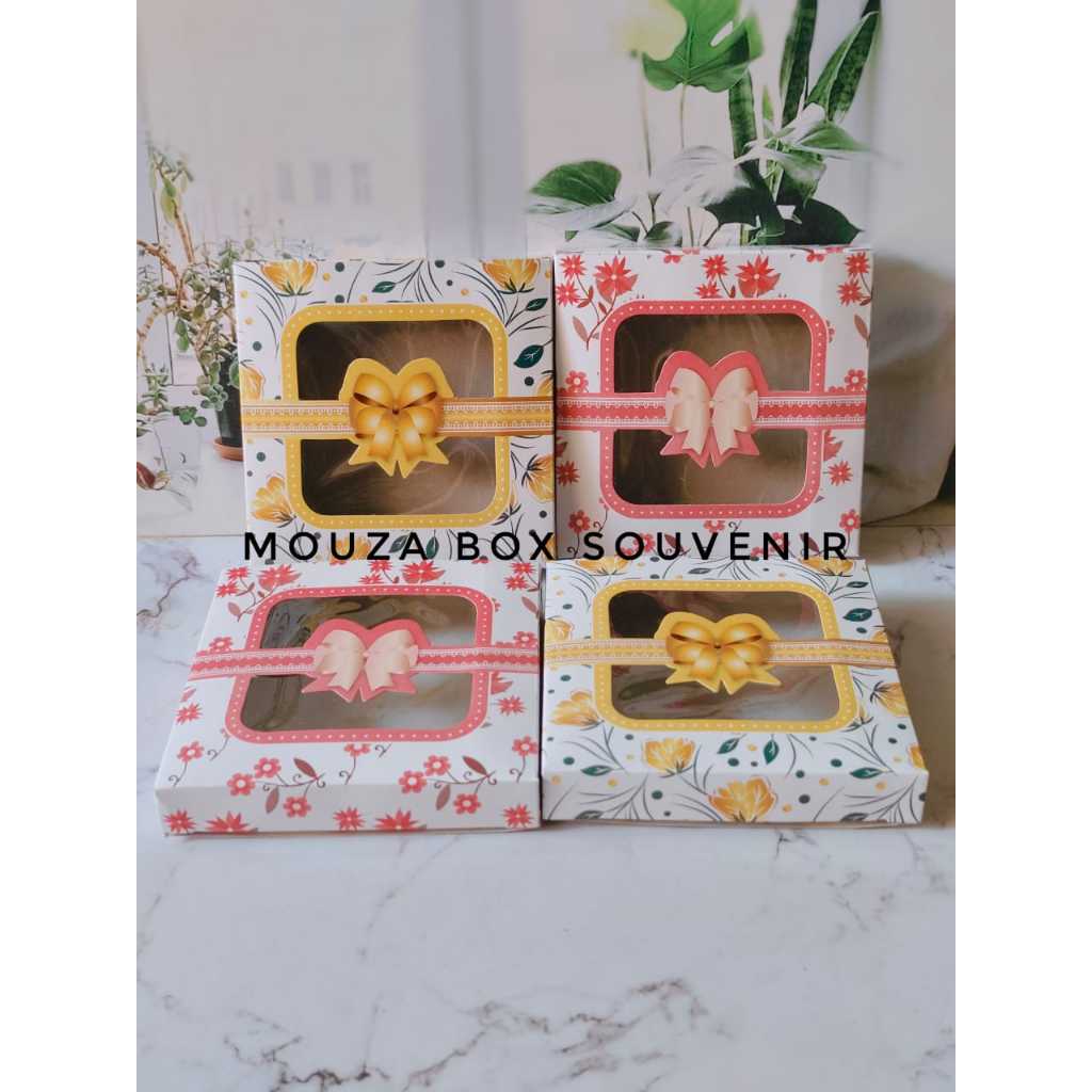 

ISI 50PCS BOX UNTUK SOUVENIR PIRING PISIN DAN ASBAK STENLIS MOTIF CANTIK