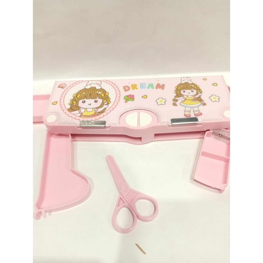 

Smart Panda Tempat Pensil Magnet Set Gunting & Solatip Karakter Dream 35298 Bahan Plastik Tebal Tahan Air Dilengkapi Kotak Penyimpanan Penghapus dan Gunting Warna Dream Pink 24cm x 9cm x 4cm