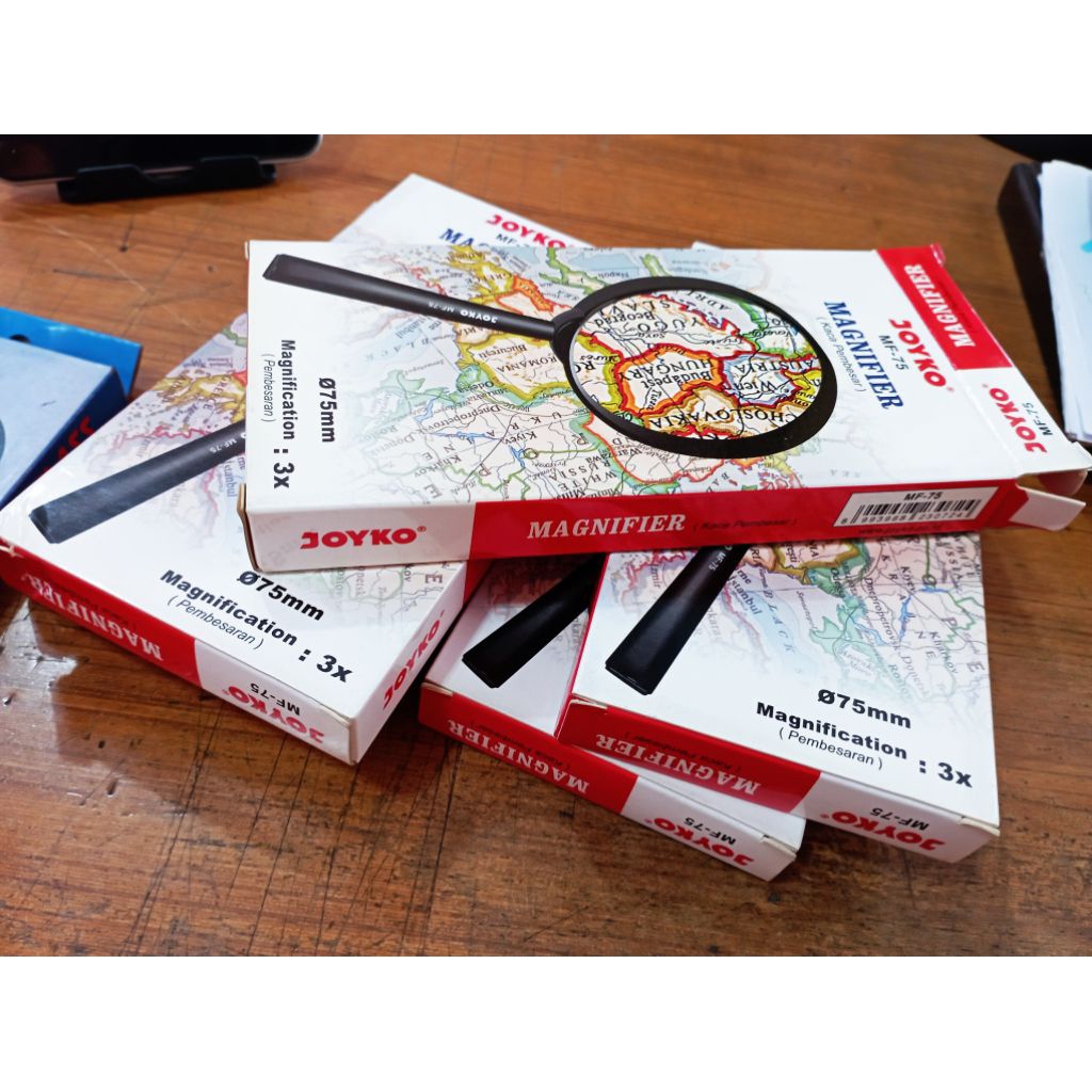 

Kaca Pembesar 75 mm Joyko dan 60 mm Trifelo