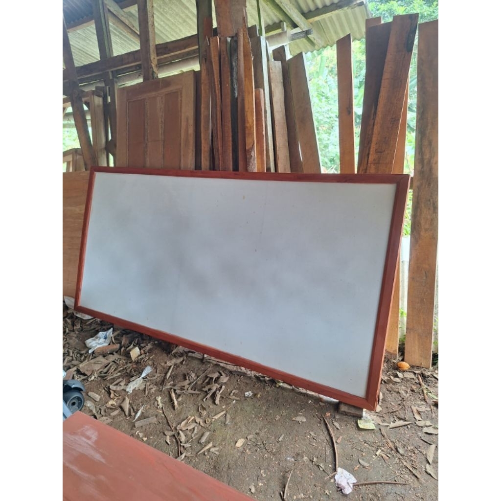 

Papan Tulis Kayu