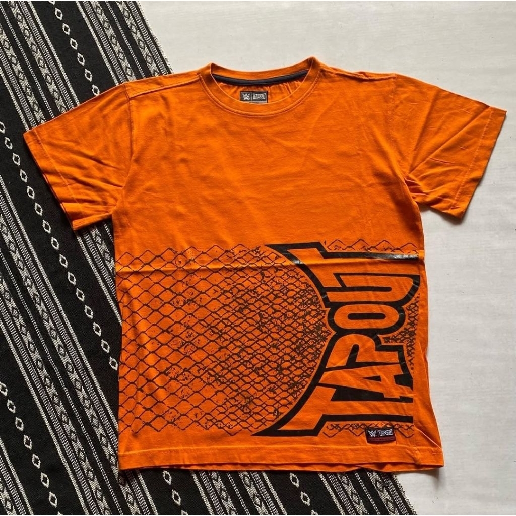 Preloved Bakulan Secondbrand Kaos Tapout