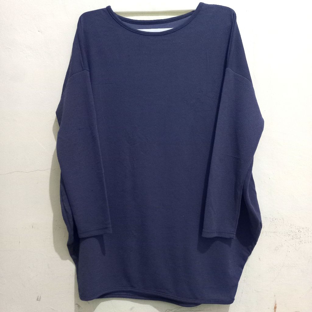 sweater preloved mulus/ knitwear / crewneck second jumbo / thruft cewek