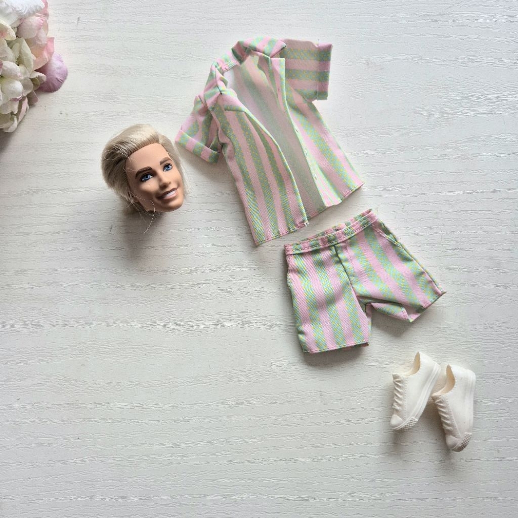 Boneka Barbie Ken The Movie Perfect Day set head with outfits