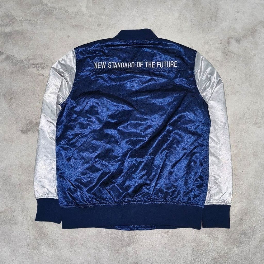 Jaket bomber varsity feltic putih biru putih