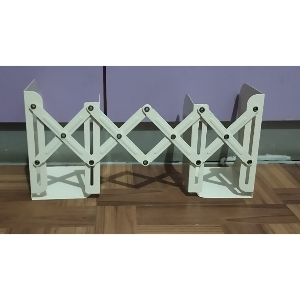 

deli adjustable bookmark / pembatas buku