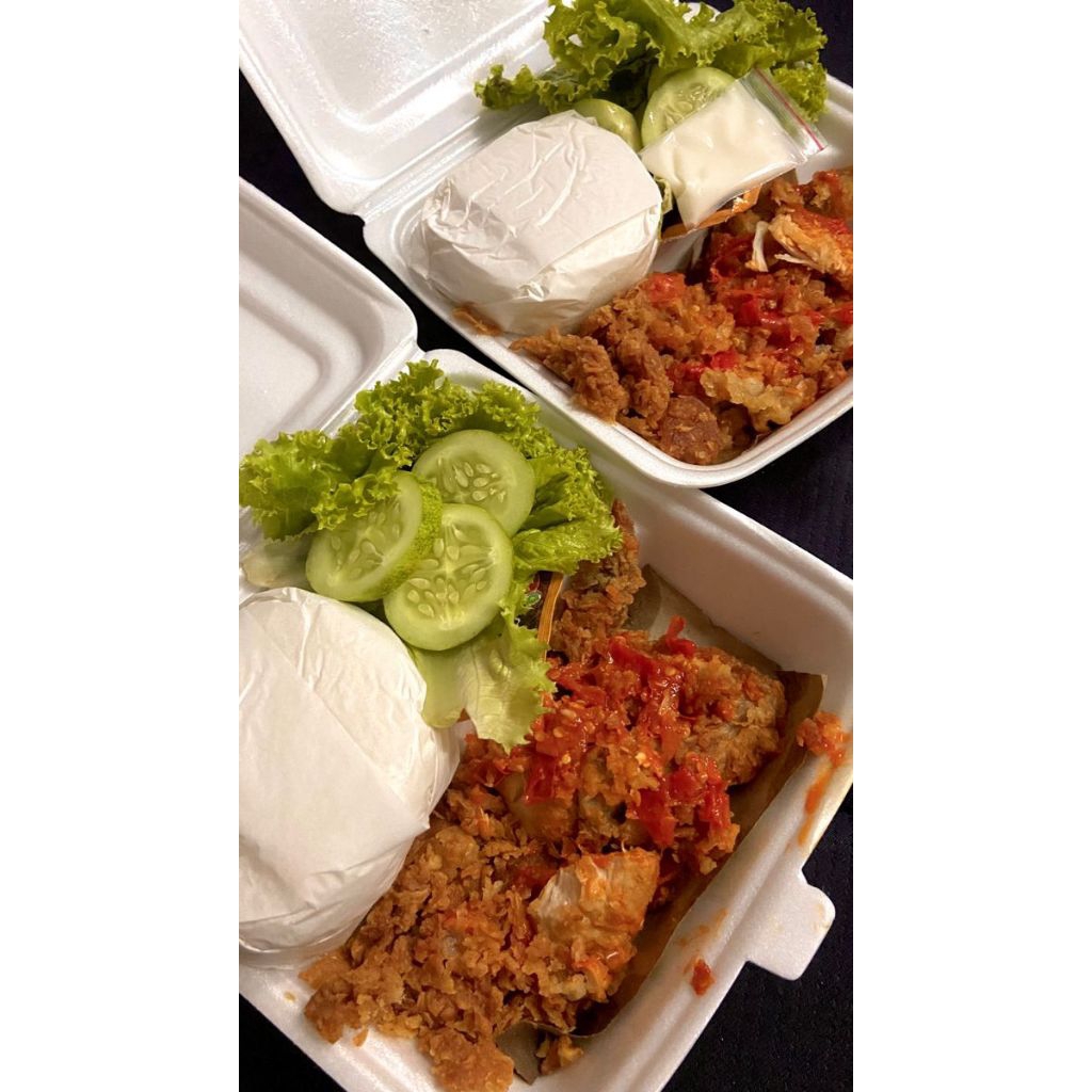 

Ayam geprek + teh es