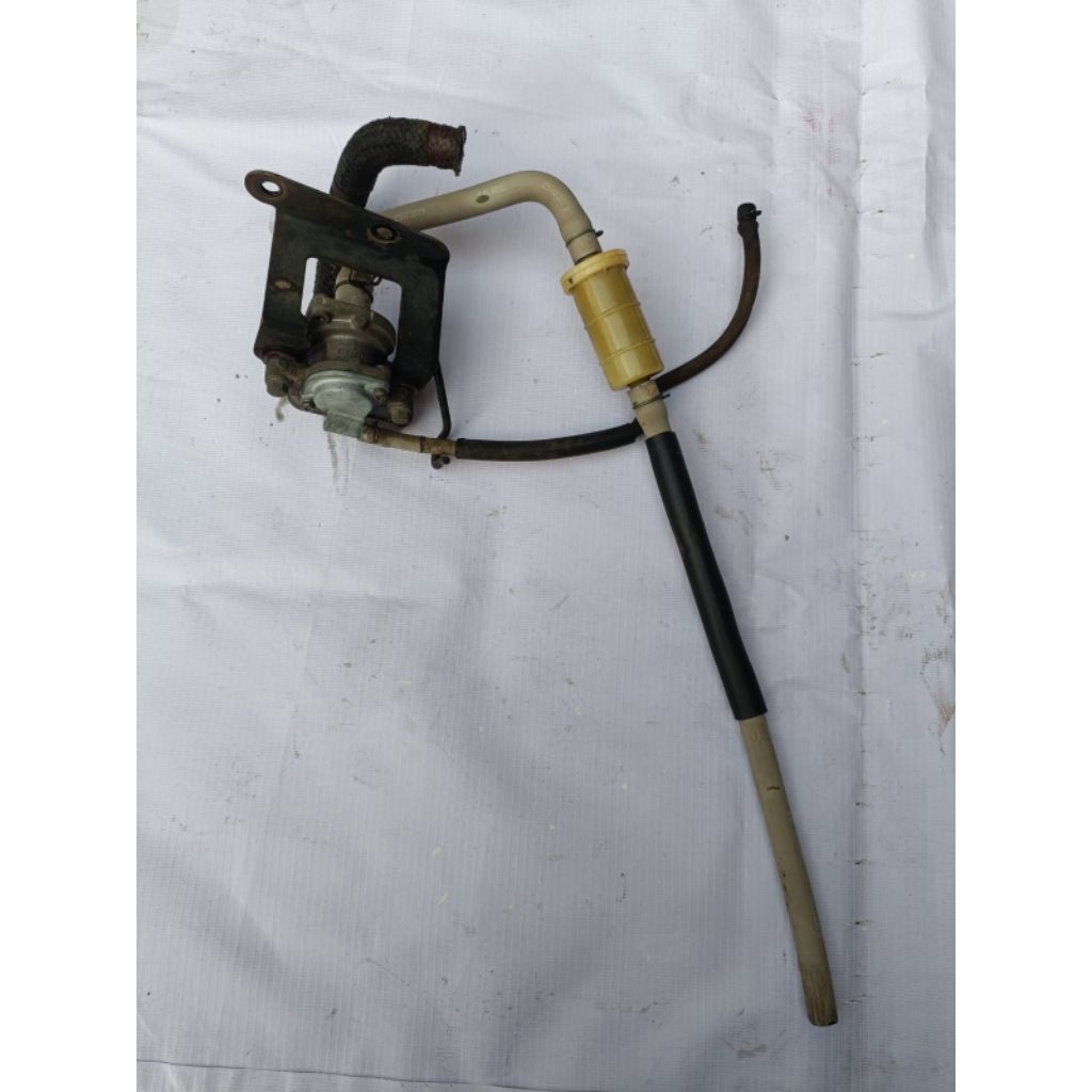 Selang Emisi ais gas buang Honda Megapro primus  original copotan