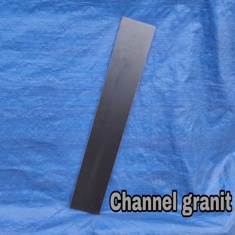 Granit list/plint 10×60 hitam polos Bravo Black  Permukaan Matt kasar