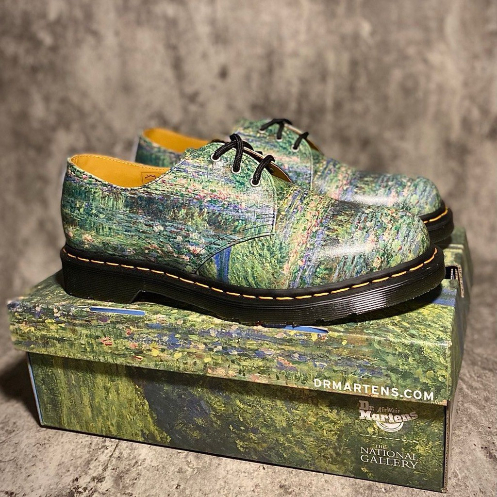 SECOND USED Dr Martens 1461 THE NATIONAL GALLERY LILY POND