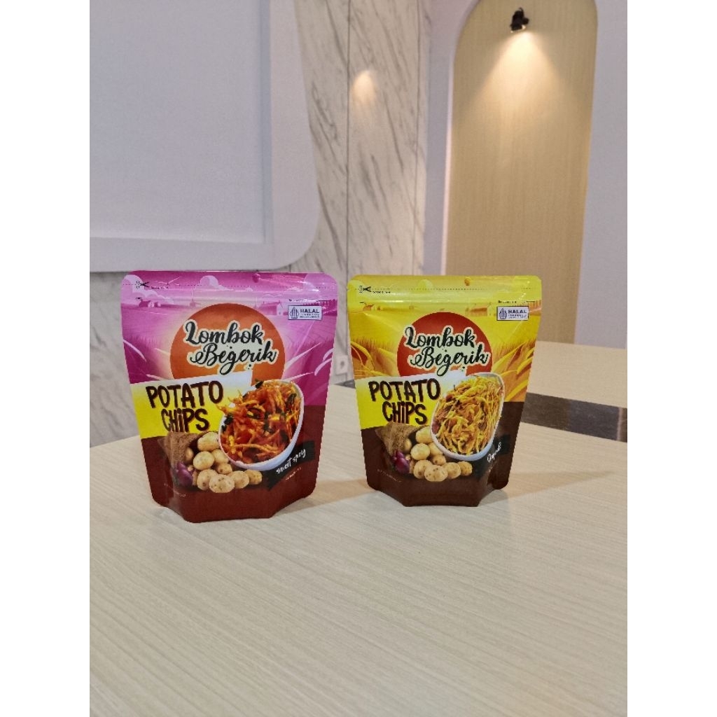 

Oleh Oleh Khas Lombok NTB Potato Chips Renyah Enak dan Gurih