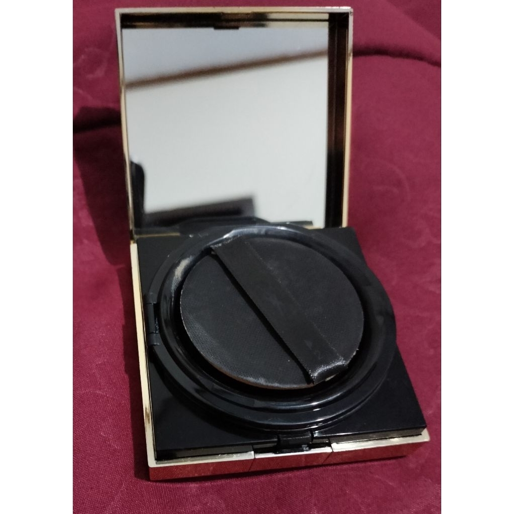 YSL cushion