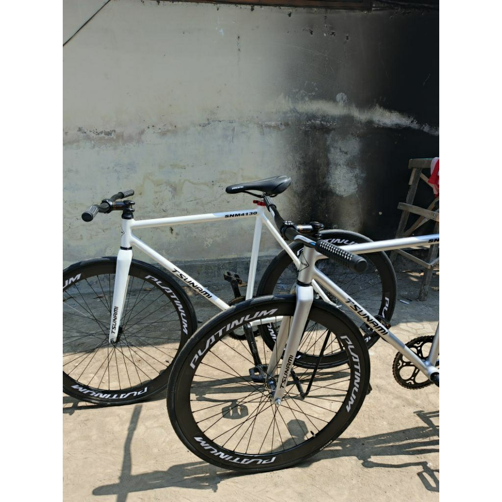 SEPEDA FIXIE CUSTOME MODEL KLASIK TSUNAMI/TSUNAMI SNM4130