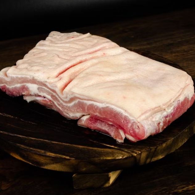 

Daging Babi Samcan / pork Belly 1 kg