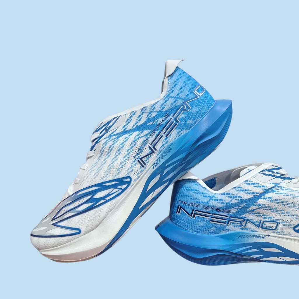 NINETEEN HAZE INFERNO SEPATU LARI