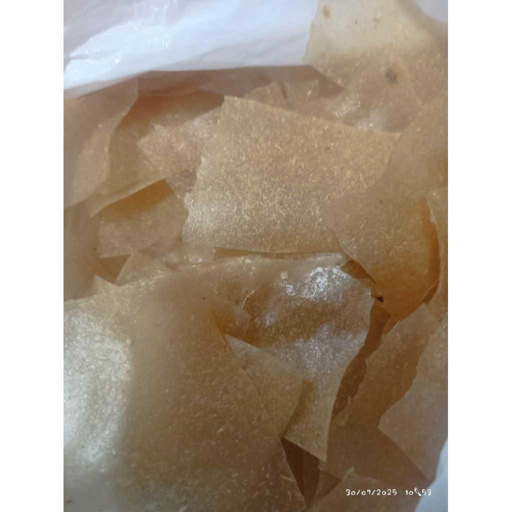 

kerupuk GEJOS khas banjarnegara terbuat dari singkong pilihan reyah, cocok untuk cemilan/lauk(cod bayar di tempat)