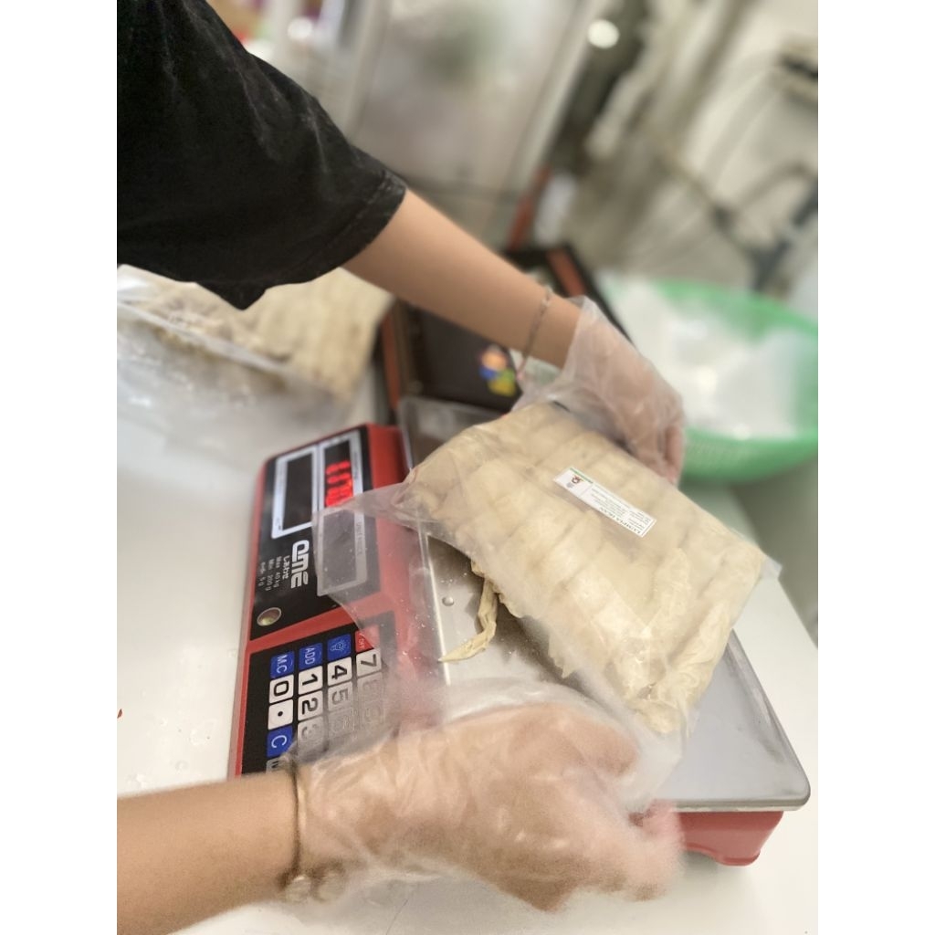 

gigit food lumpia ikan frozen food 1 kg