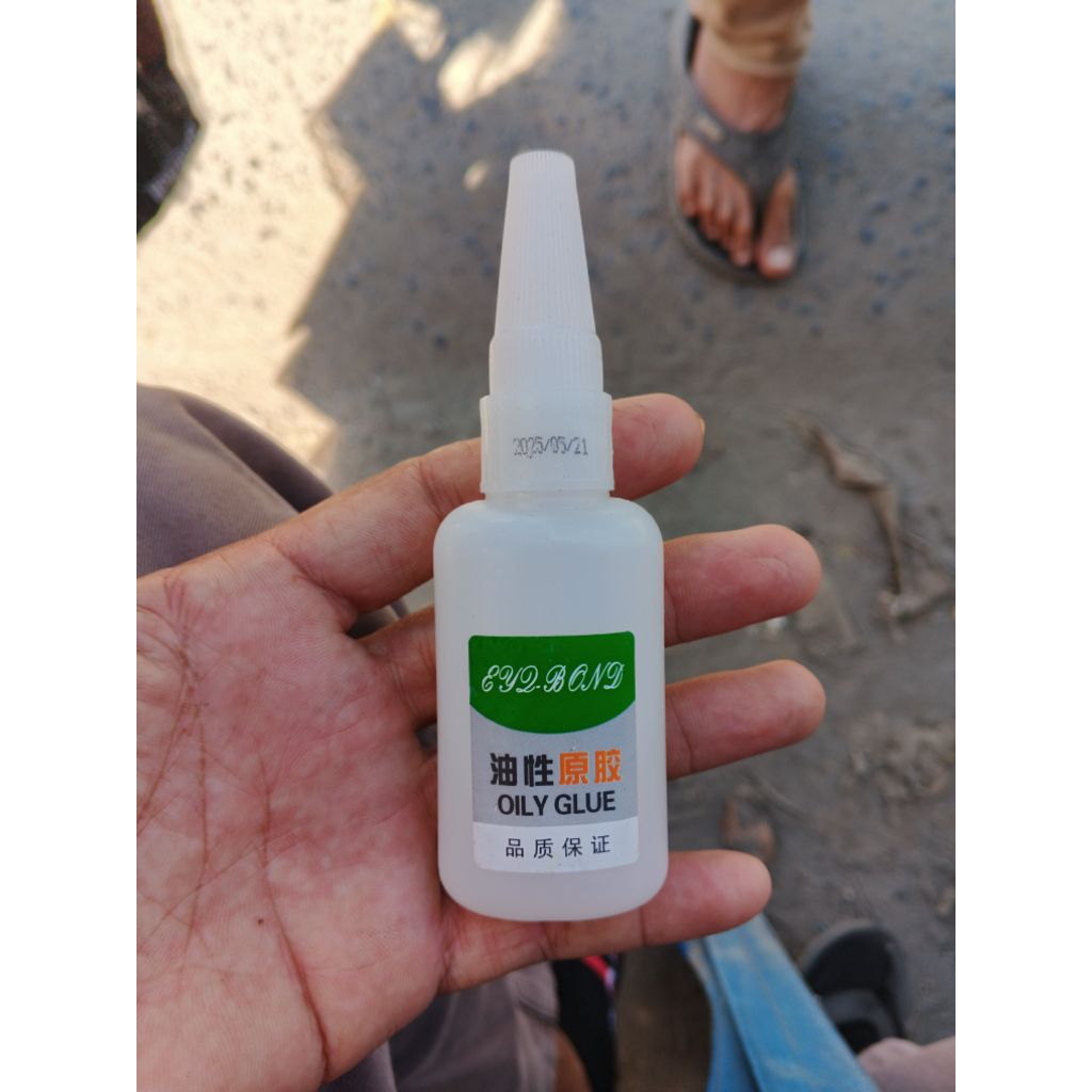 

lem super GLUE LEM SERBAGUNA CAIRAN PEREKAT KUAT LEM lem super kuat premium