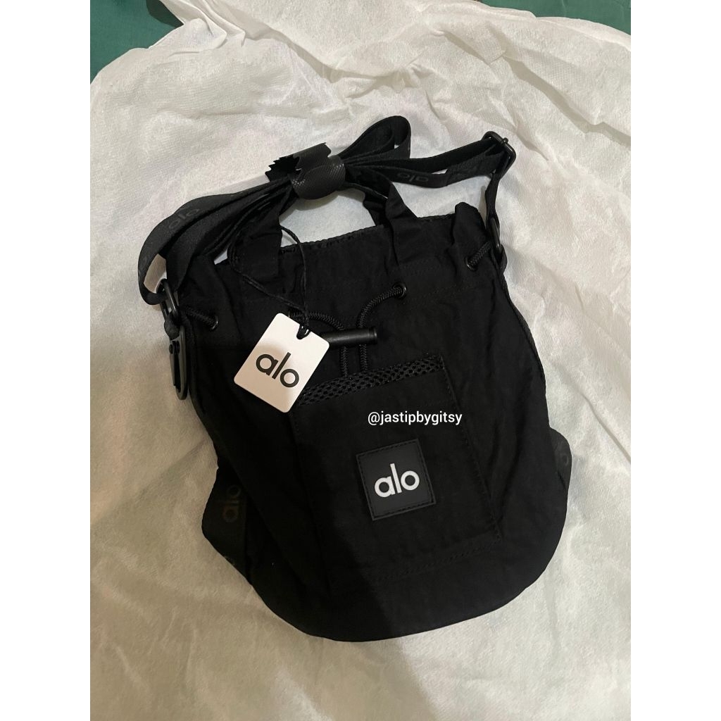 Alo Yoga Bucket Bag (NEW TAG)
