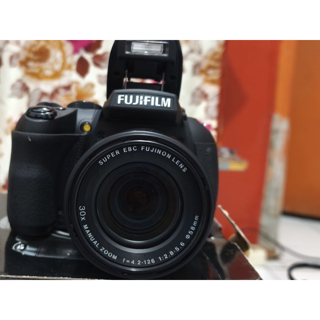 Kamera DSLR Prosumer FUJIFILM HS 35 EXR Zoom 30x