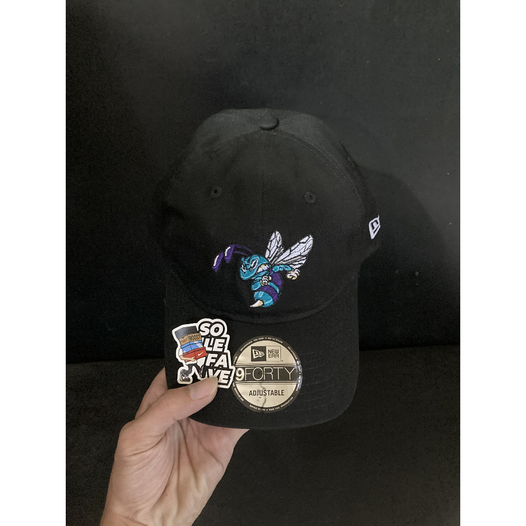 TOPI 940 UNSTRUCTURED STRAPBACK X NBA GNARLY MONSTER GRAPHIC CHARLOTE HORNETS ORIGINAL NO BOX