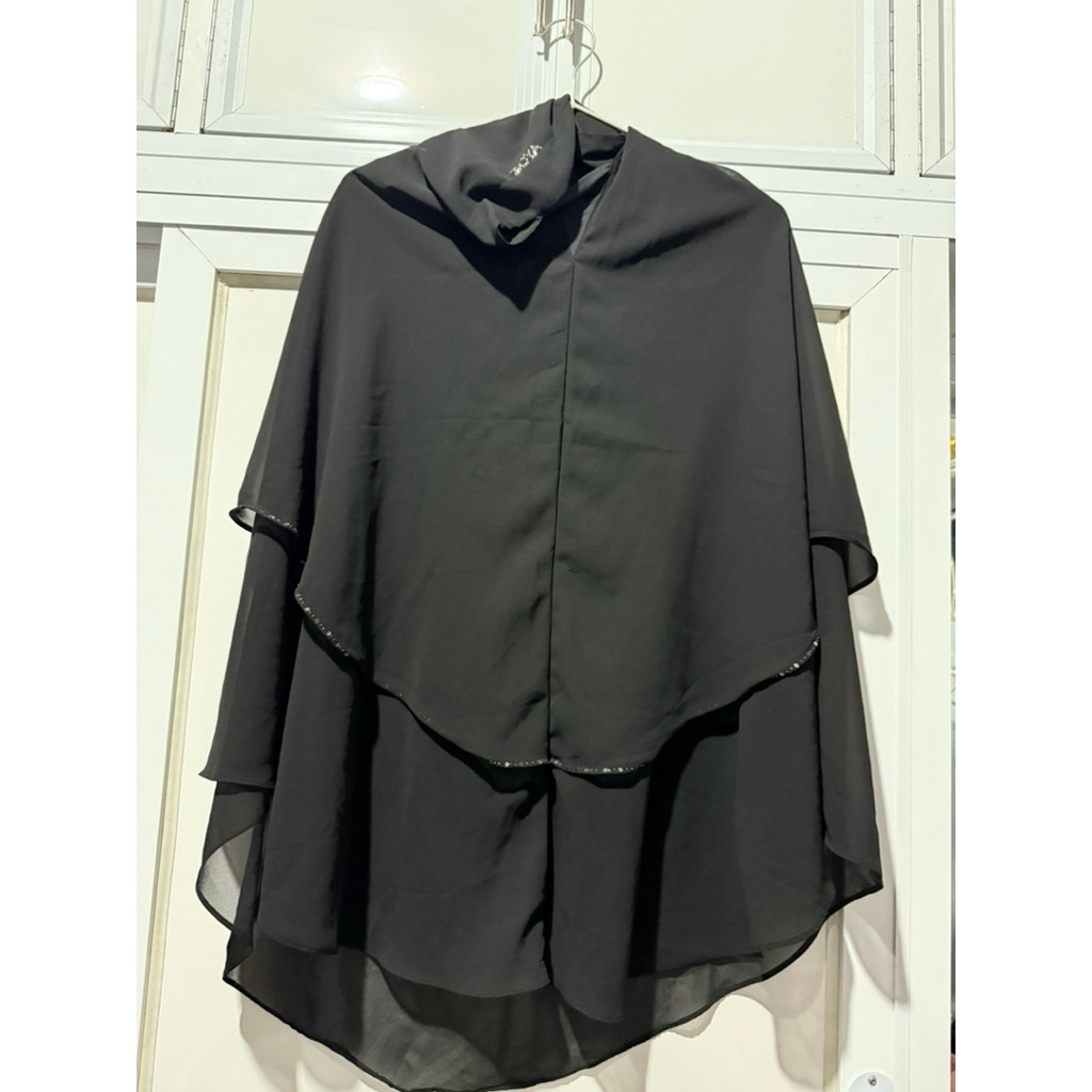 preloved khimar zoya hitam