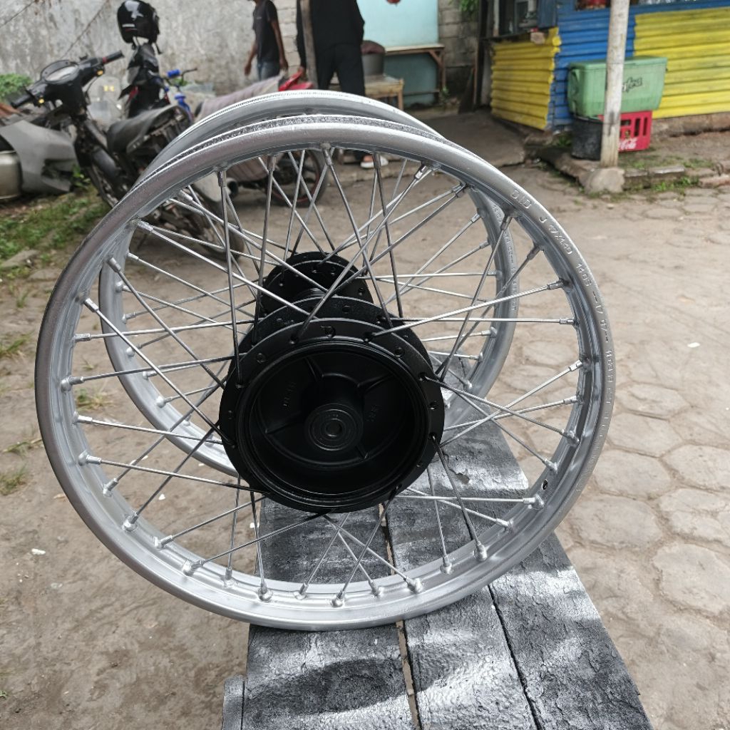 VELG JARI-JARI 1SET YAMAHA VEGA R NEW VEGA ZR JUPITER Z BURHAN MX OLD PNP ASLI ORI COPOTAN