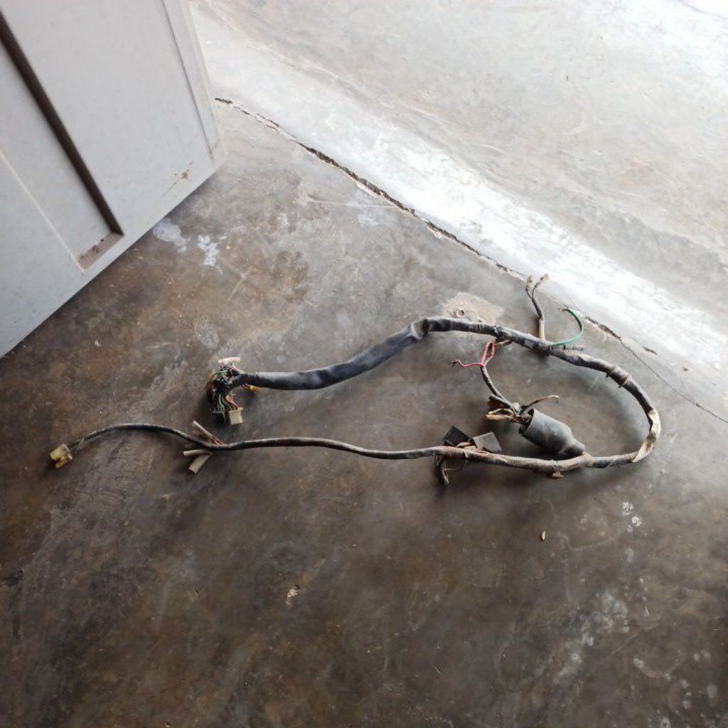 Kabel body tilas tilam tiger 2000 original copotan utuh kondisi bagus