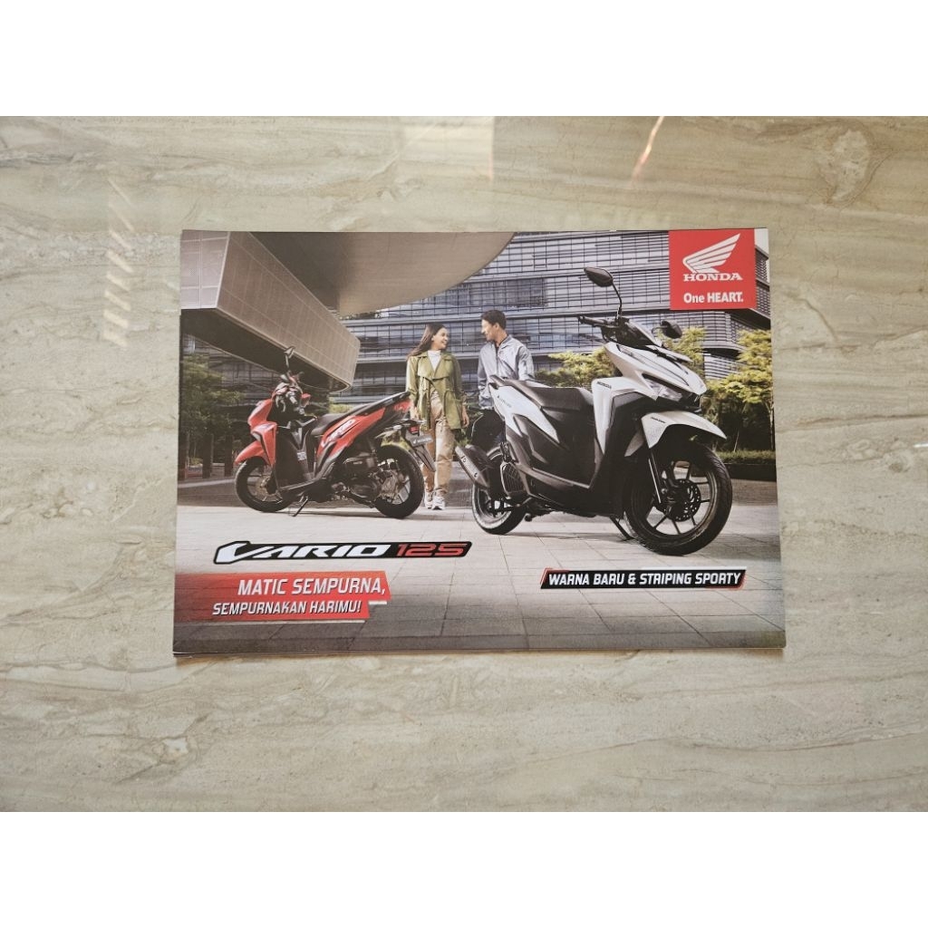brosur katalog motor honda vario 125 2022 leaflet