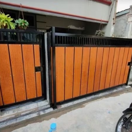 Pintu pagar besi / pagar lipat / pintu besi minimalis