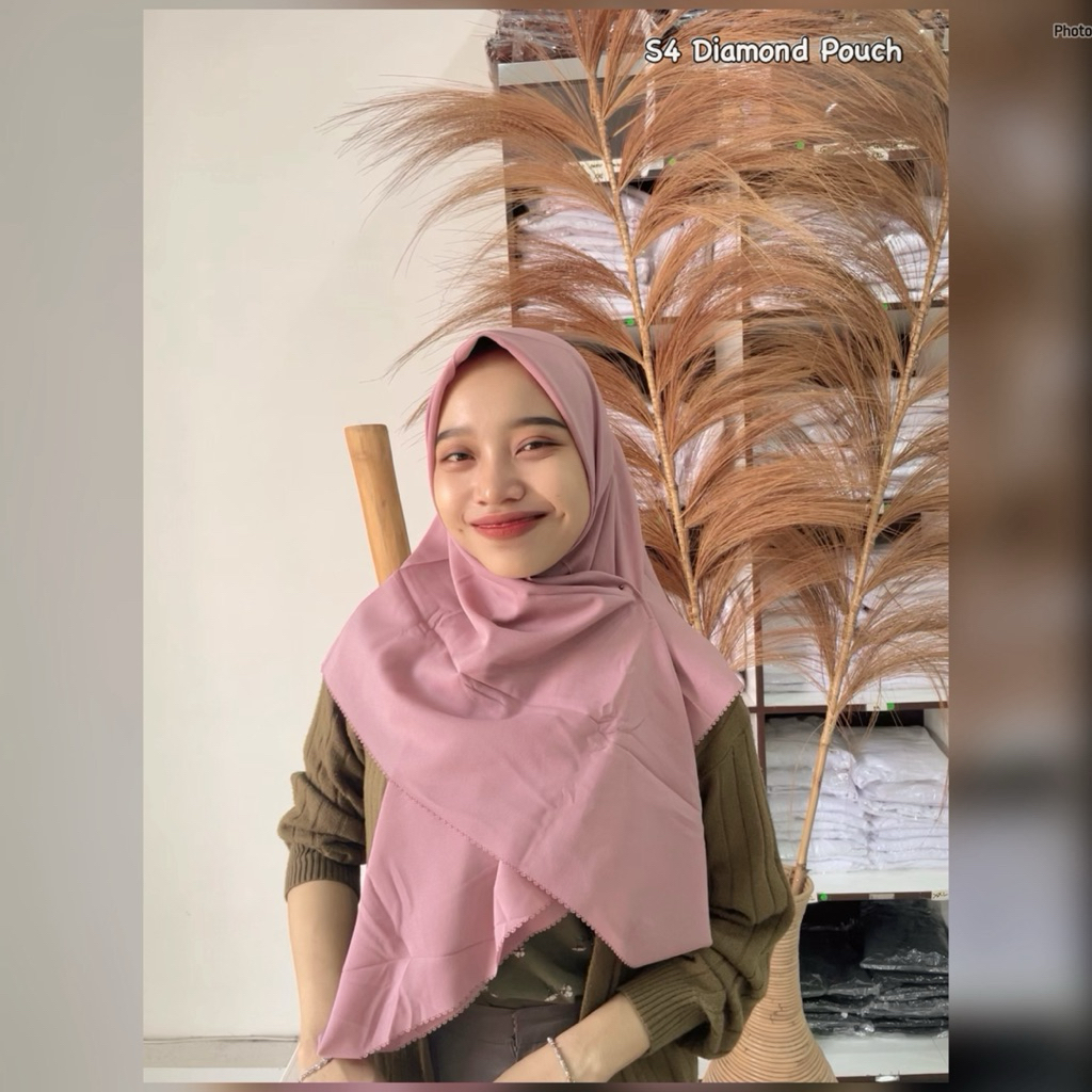 SKD JILBAB/Segi Empat Diamond Pouch Azara