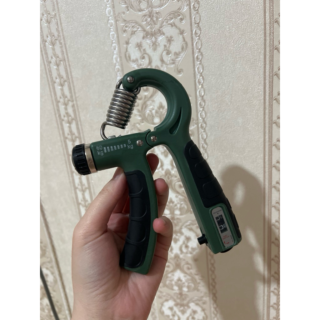 ALAT OLAHRAGA TANGAN