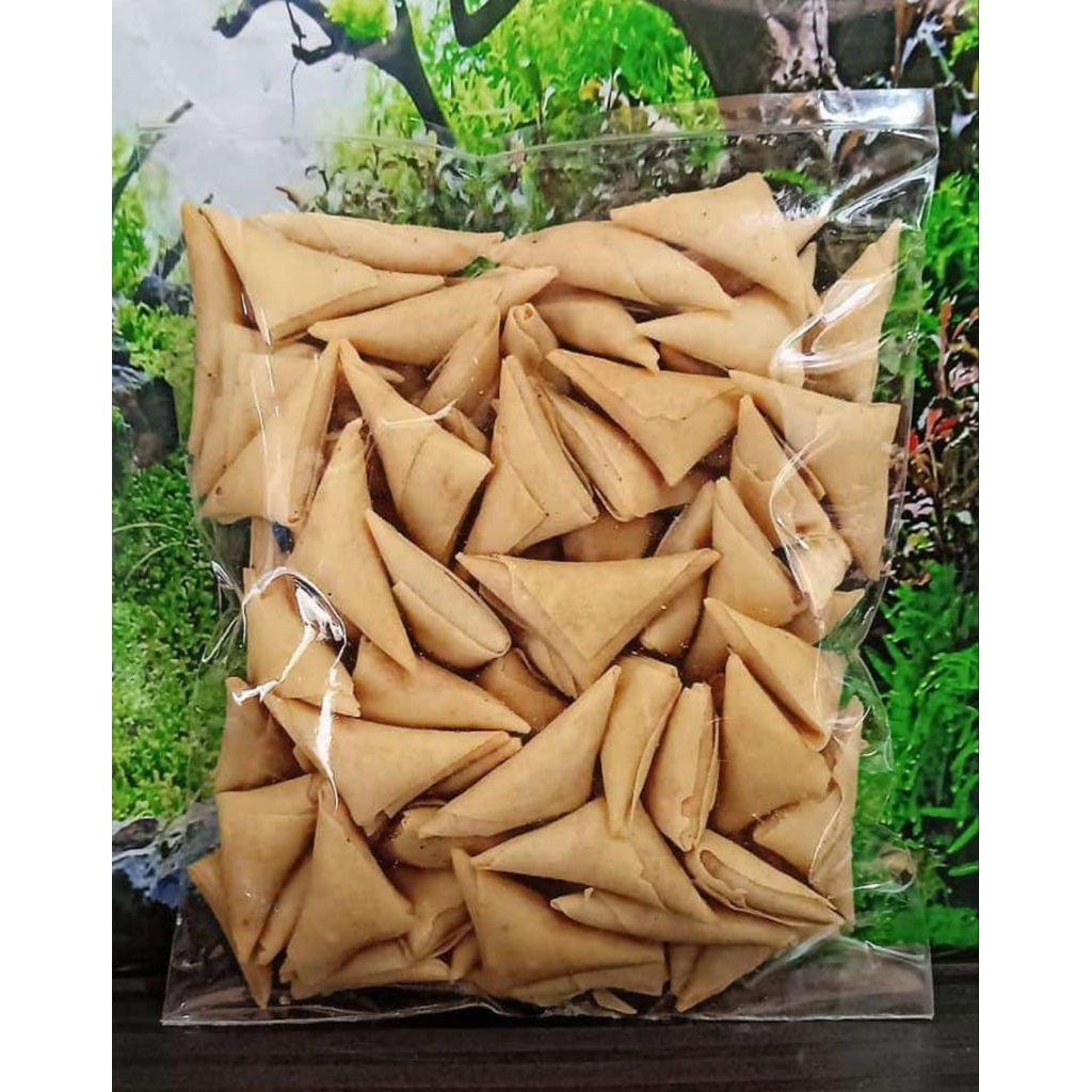 

SAMOSA AYAM 250GR GURIH RENYAH ENAK SNACK CEMILAN MAKANAN RINGAN HALAL