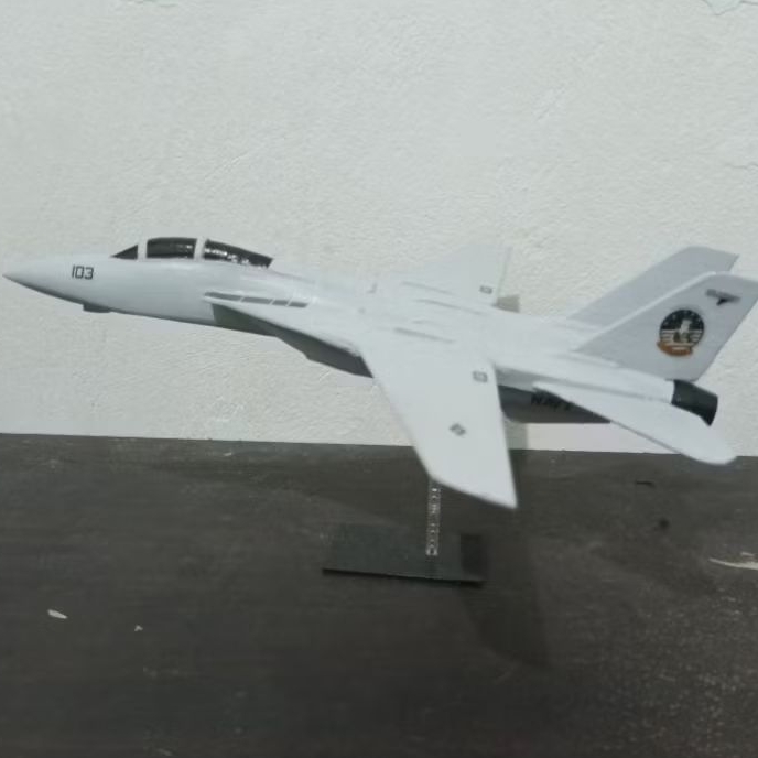 Model kit miniatur pesawat tempur F-14 Tomcat skala 1:72