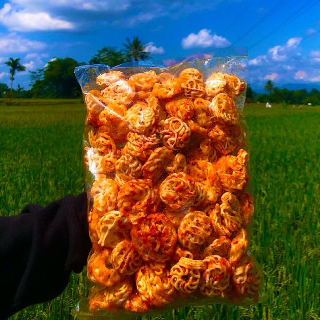 

Krupuk Seblak Pedas Rafael (seblak mawar) 1 Kg