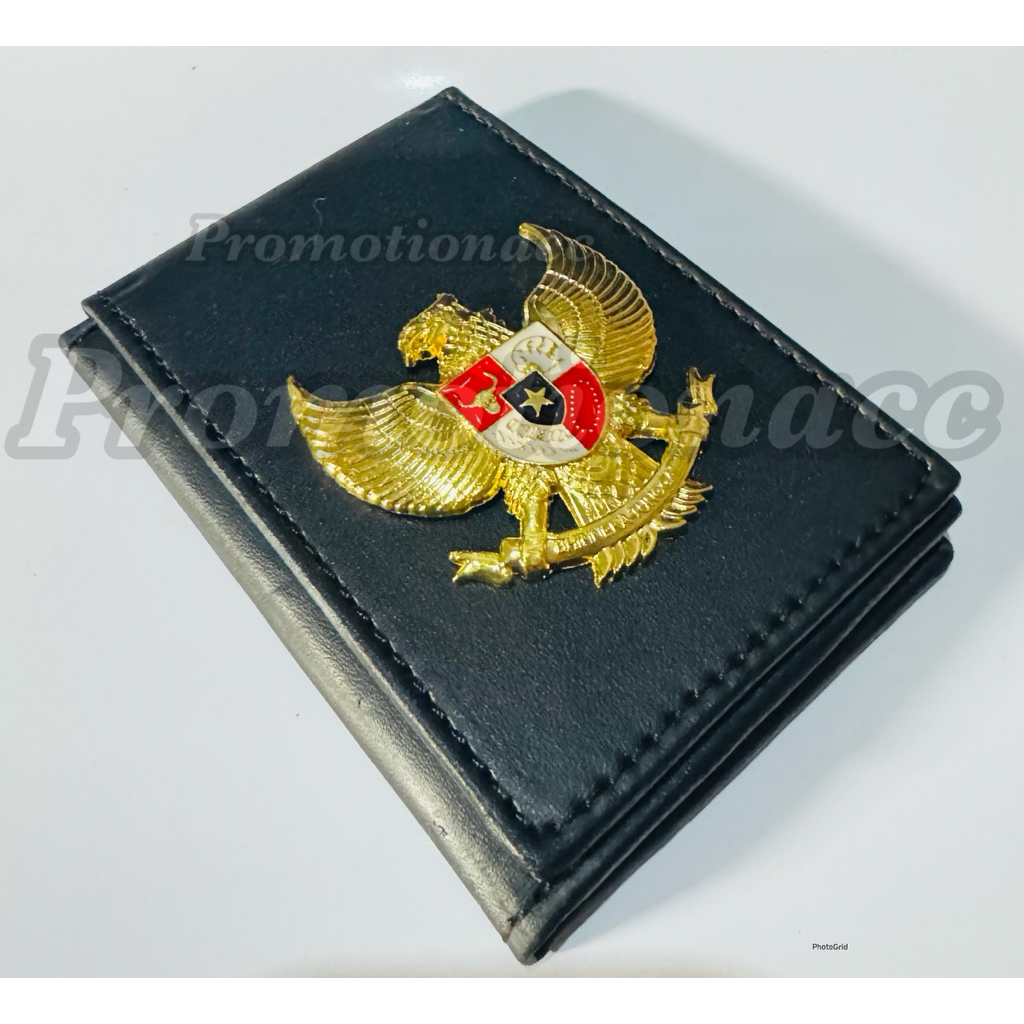 

Dompet Kartu GARUDA Dompet ID Card Name Tag Model Lipat 3 Plus Lencana GARUDA PREMIUM 100% ORIGINAL