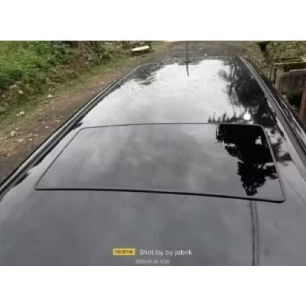 dummy sunroof universal ukuran 70x40 cm cocok buat mobil avanza,calya,agya,sigra dll.