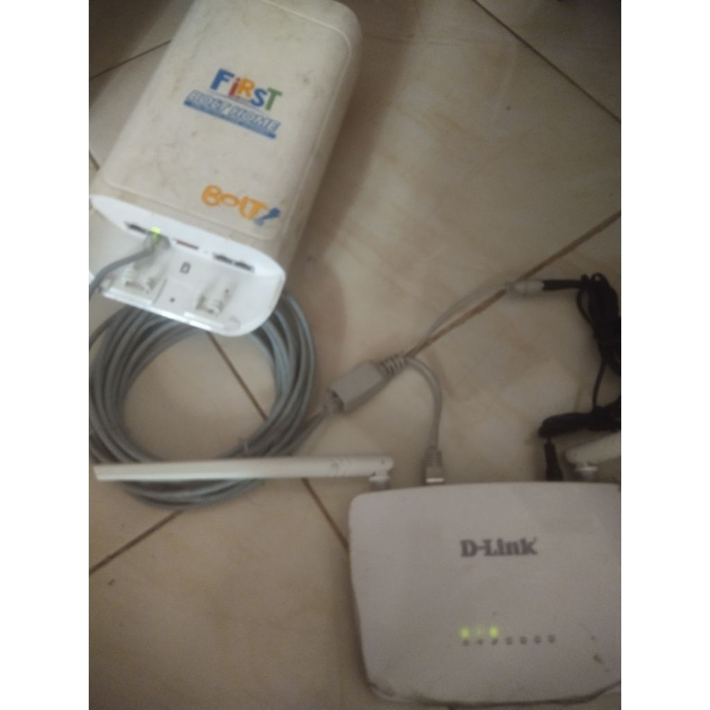 MODEM ROUTER KARTU GSM TELKOMSEL SMARTFREN BYU