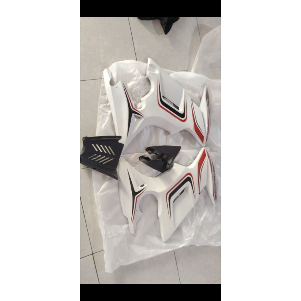 sayap Vixion New ks NVA/NVL 2013-2018